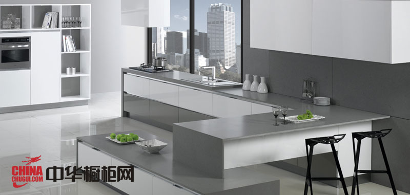 灰白色不锈钢烤漆橱柜图片-现代时尚风格金牌厨柜图片-厨房装修效果图大全2012图片