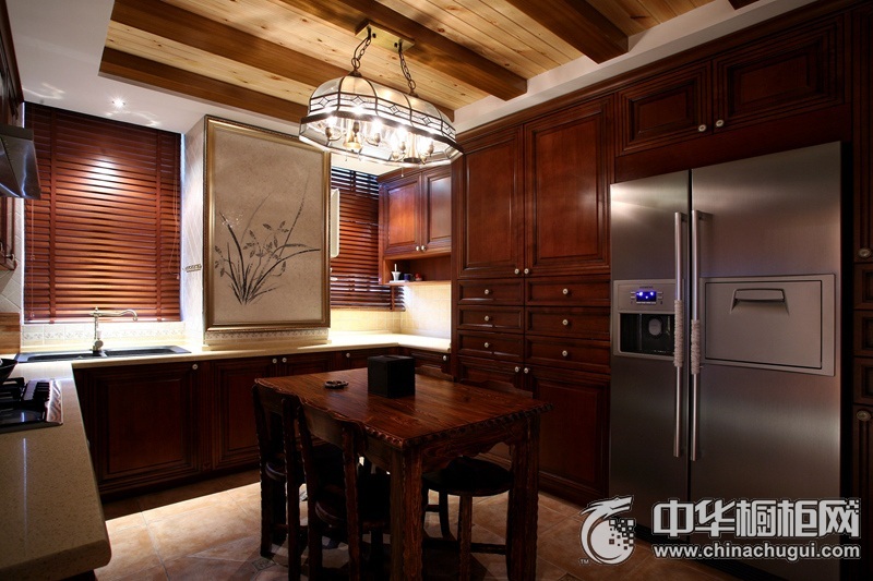 中式风格厨房实木橱柜装修效果图 感受宁静与自然
