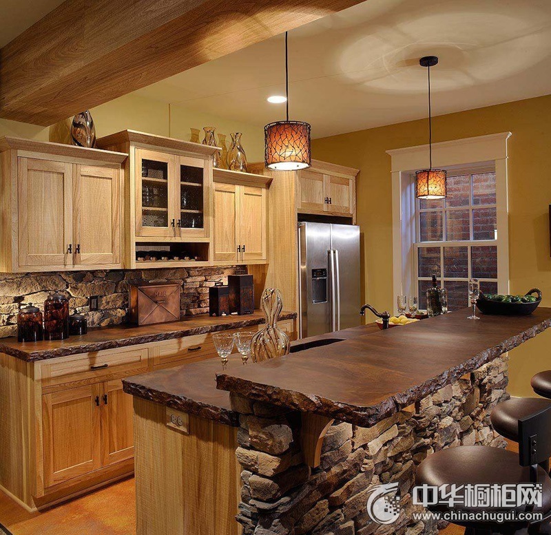 乡村美式风格原木色厨房橱柜效果图 容得下梦想装得下情怀