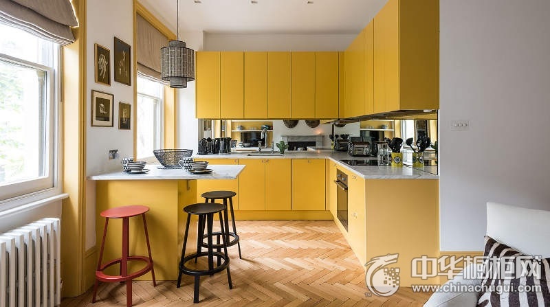 现代风格开放式厨房黄色橱柜装修效果图片 黄色橱柜图片