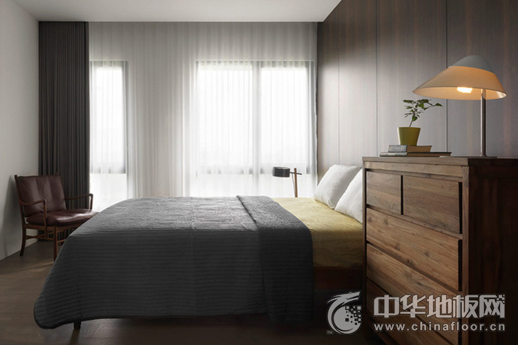 卧室实木地板装修效果图 质朴简单的卧室木地板图片